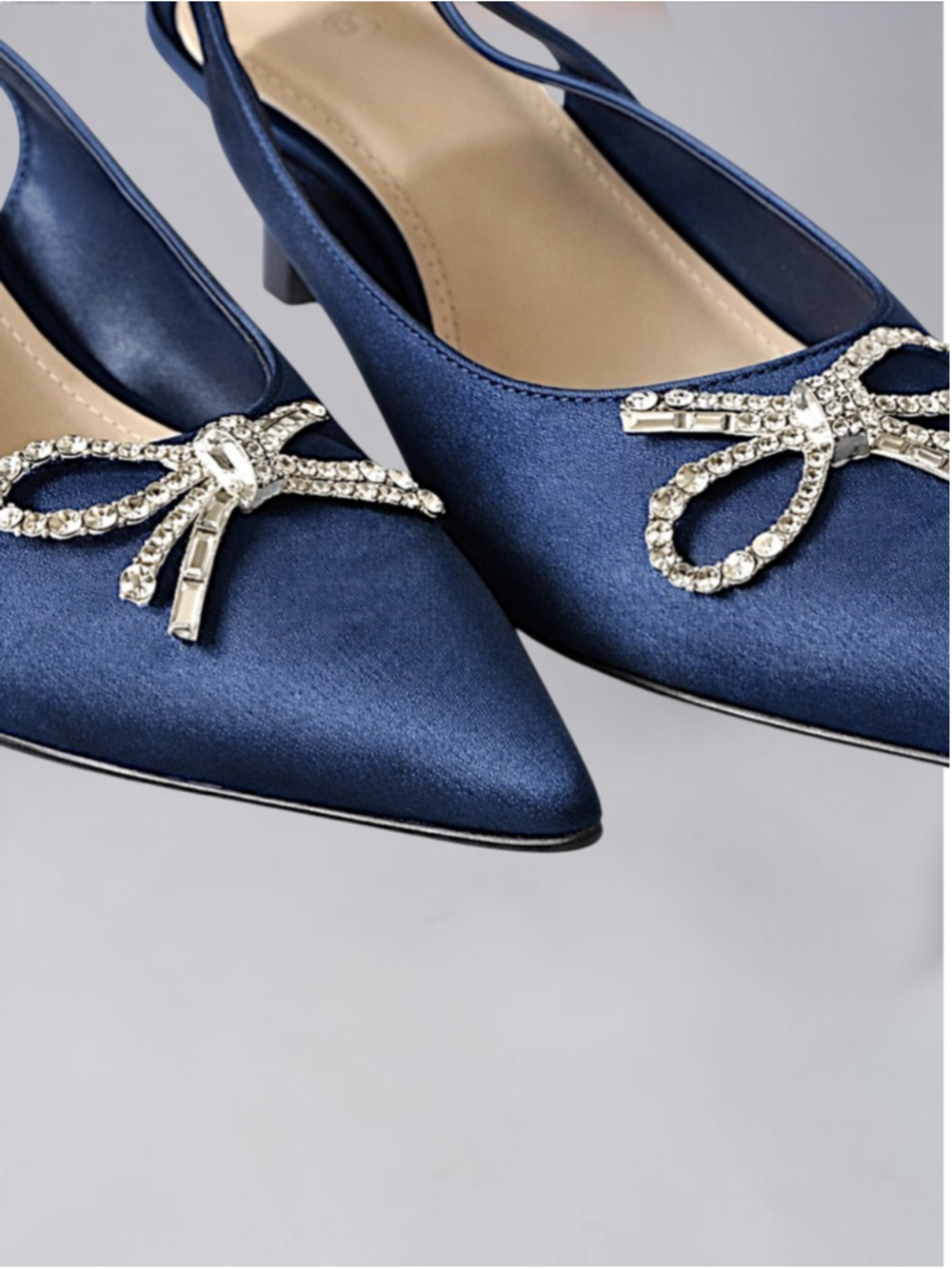 Ophelia Roe Navy Satin Slingback Kitten Heels – Size 11 - Picture 9 of 9